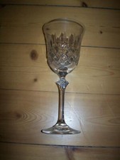 großes Weinglas aus