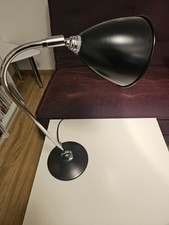 GUBI Bestlite BL2 Tischlampe schwarz/chrom, mit leichten Gebrauchspuren