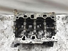 04L100103 1977899 motorblock