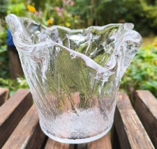 wunderschöne  Taschentuchvase