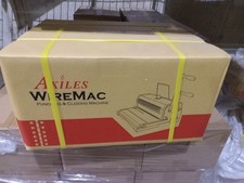 Akiles punching and closing