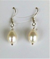 klassische Perlen Ohrringe mit