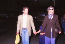 Dia Cybill Shepherd mit Tochter und Freund 1996 KB-format Fotograf P11-29-1-3