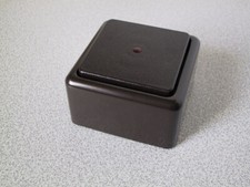 KOPP Kreuzschalter beleuchtbar (Linse rot) AP STANDARD braun Aufputz (Vorgänger)