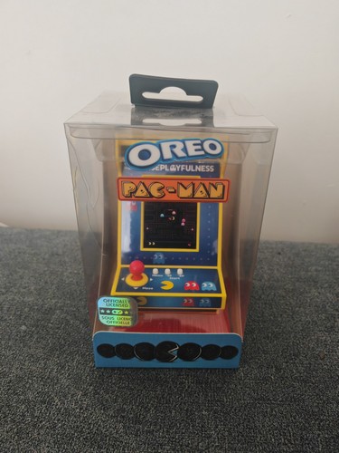 Arcade oreo pac man - my,