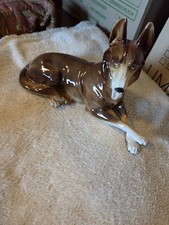 Hund Porzellan Figur