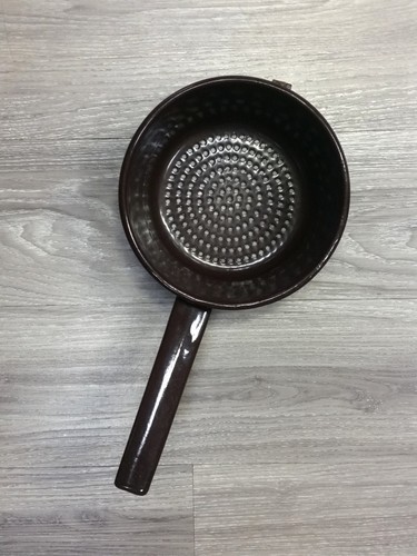 Orig ddr emaille durchschlag - orig.ddr,