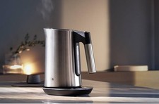 WMF Edelstahl Wasserkocher 1,6 L – Cromargan®, Touch, Temperaturwahl 40–100 °C