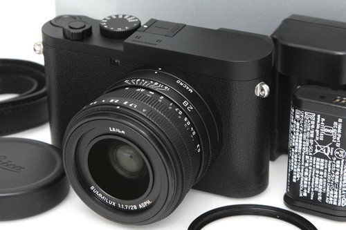 Leica monochrom vollformat - q2,