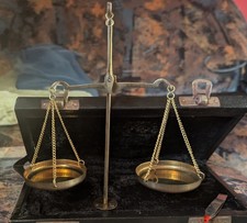 Antike Apotheker/Goldwaage