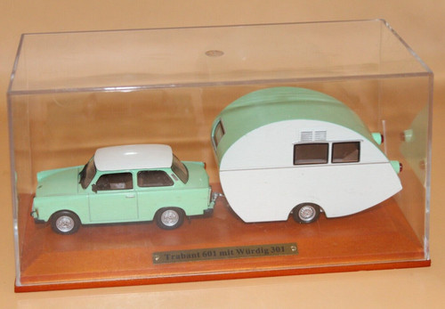 Ixo trabant 601 - 1:43,