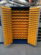 Magazinschrank mit 226