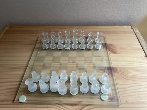 Schachspiel glas transparent - schachspiel,
