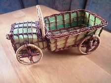 Älteres Holzauto Stroh Handarbeit Deko Dachbodenfund Sammler  Vintage