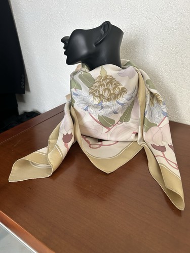 Hermès seidenquadrat flora - hermès,