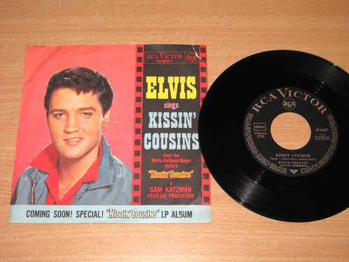 Elvis presley kissin - presley, –