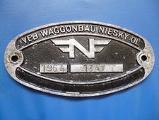 DeutscheReichsbahn, Schild VEB Waggonbau Niesky/Ol. 1964, Alu 150 x 75 mm