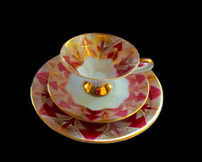 KAFFEE-TEE-TASSE-PRUNK-SAMMELT