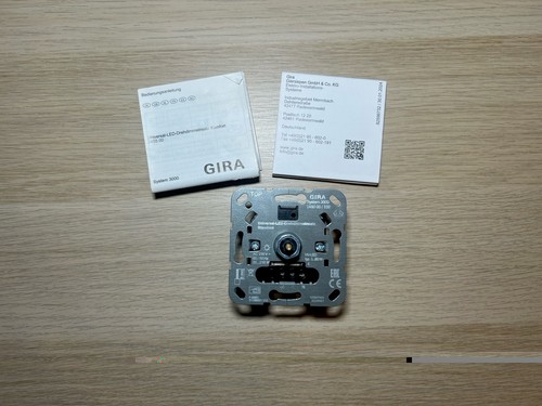 Gira s3000 universal - universal, led