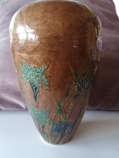 Wunderschöne, handbemalte Messing Vase mit Blumenmotiv, 18 cm hoch