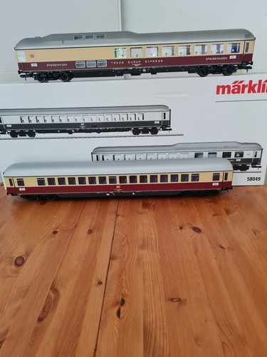 DB-Schnellzugwagen-Set