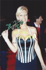 Vivian Schmitt.Original Foto