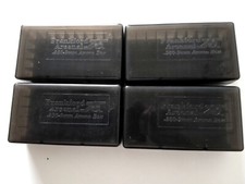 4 x Munitionsboxen für Kaliber: 9 x 19 Luger