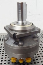 Rexroth/Mannesmann Hydraulikpumpe MCR3D400L40Z32AQM / 00524421 - unused - 