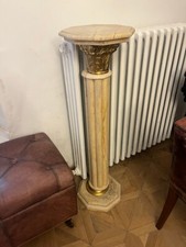 Klassische Marmorsäule mit