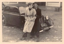 Simca 8 Oldtimer Auto mit