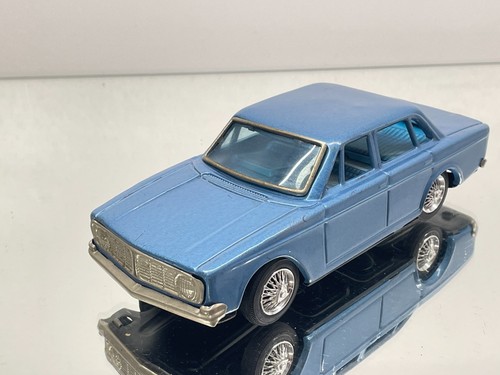 Bandai japan volvo 144 - bandai,