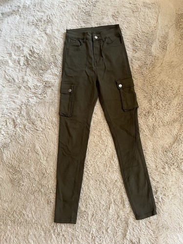 Olivgrüne high waist - high,
