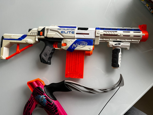 Nerf gun elite retaliator - gun,
