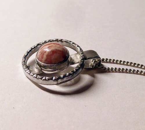 Seltener anhänger mit kette - anhänger,