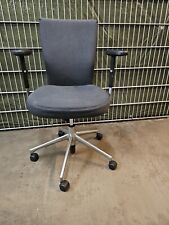 Vitra T-Chair mit Chromgestell by Antonio Citterio Bürostuhl Schreibtischsthuhl.