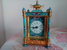 Cloisonne-Uhr