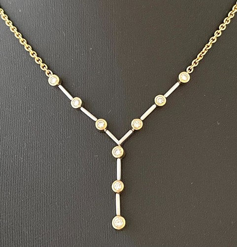 Zeitloses collier mit - , 9
