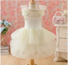 Niedliches Mädchenkleid Tüll festlich Gr.128/134  neu