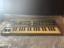 KORG MicroKORG Synthesizer