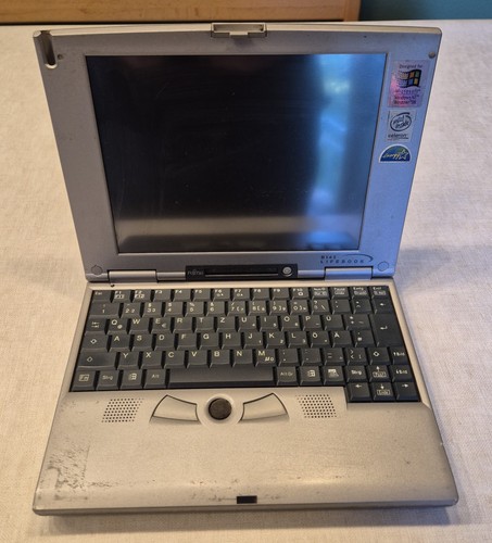 Fujitsu lifebook b142 - b142, mit
