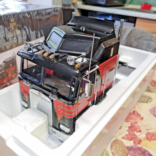 Road kings kenworth k100 - kenworth,