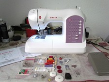 Nähmaschine Singer Curvy 8763