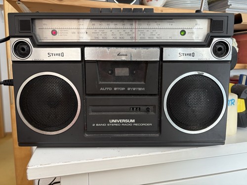 Universum stereo cassetten - universum,