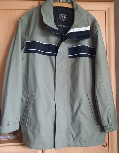 Jacke sportgröße - he.,