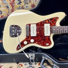 1963 Fender - Jazzmaster - Vintage White Refin with Matching Headstock - ID 5265