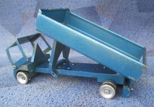 Schwerer Metall Mini-Transport LKW blau als Kipplader aus ABB-Lehrgangsteilen