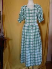 sehr schönes Dirndl‐Kleid