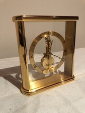 Jaeger-LeCoultre Tischuhr  Stabwerk mit 8-Tagewerk, vergoldet mit Zertifikat.