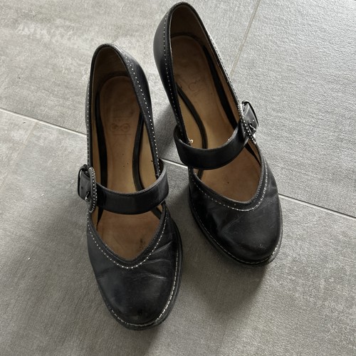 Shoemakers eighteen twenty - eighteen,