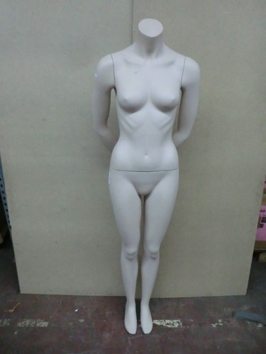 Mannequin schaufensterpuppe - mannequin,